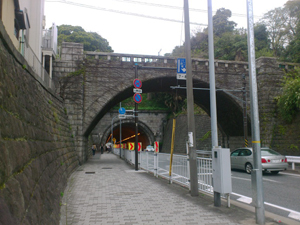 画像：山手隧道・櫻道橋（山手側）