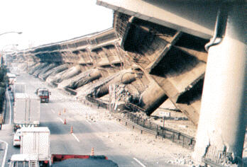 Collapse of a 635-m section of single-piered br /idges.