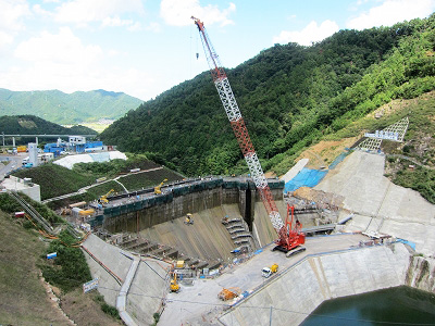 スマートサイトシステムを導入した大津呂ダム