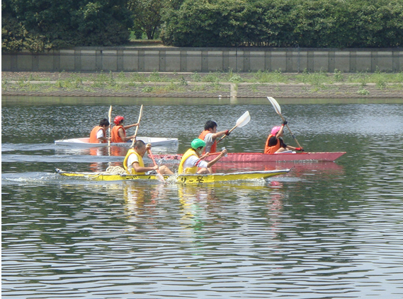 予選第１レースの上位３チーム（山形工業高校、峡南高校、長岡技科大学）