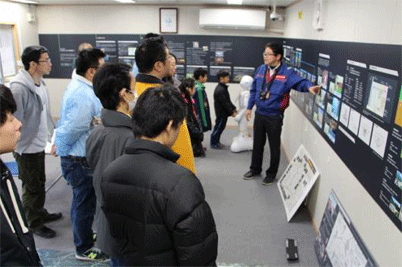 画像：最後にダム資料館に立ち寄り