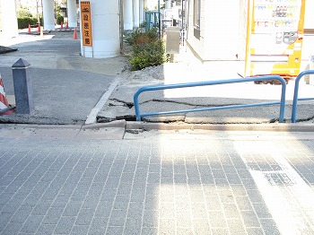 浦安市舞浜駅北側