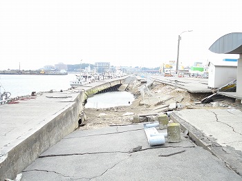 茨城県ひたちなか市那珂湊港30（護岸崩れ）