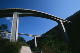 雷電廿六木橋