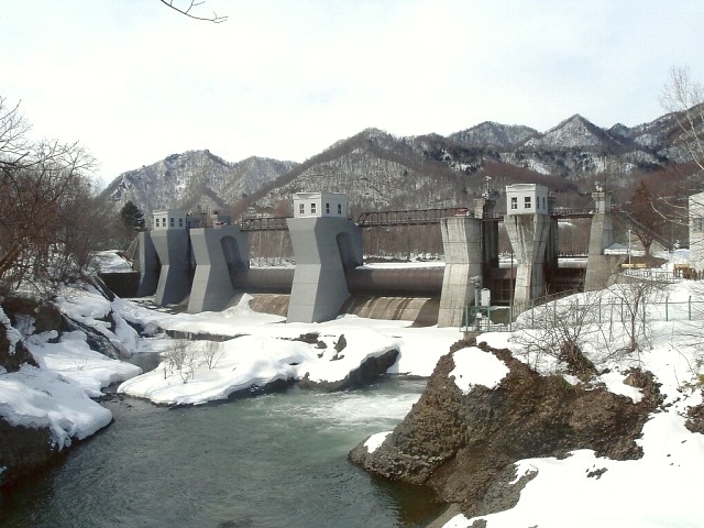 藻岩発電所・取水堰