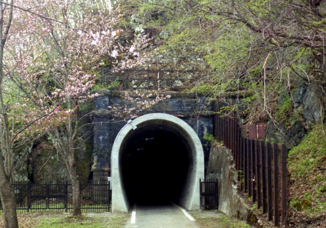 旧函館本線神居古潭トンネル群