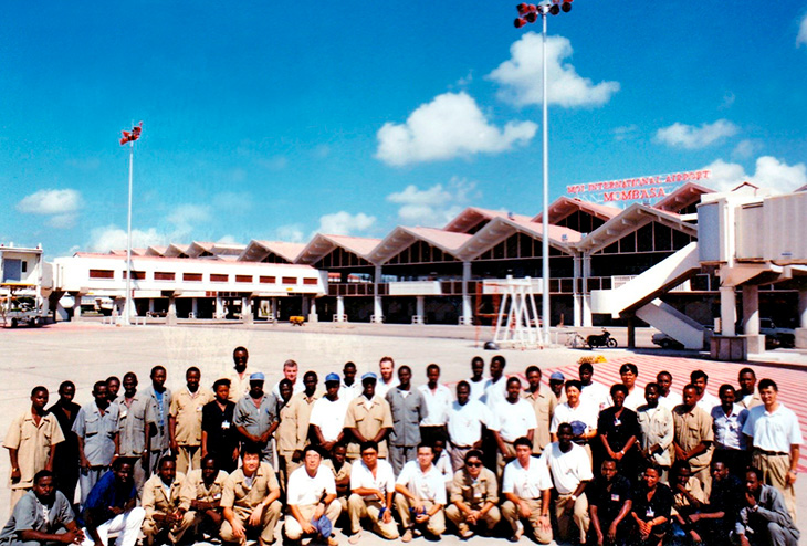 Photo: Group Photo of all workers at the project completion