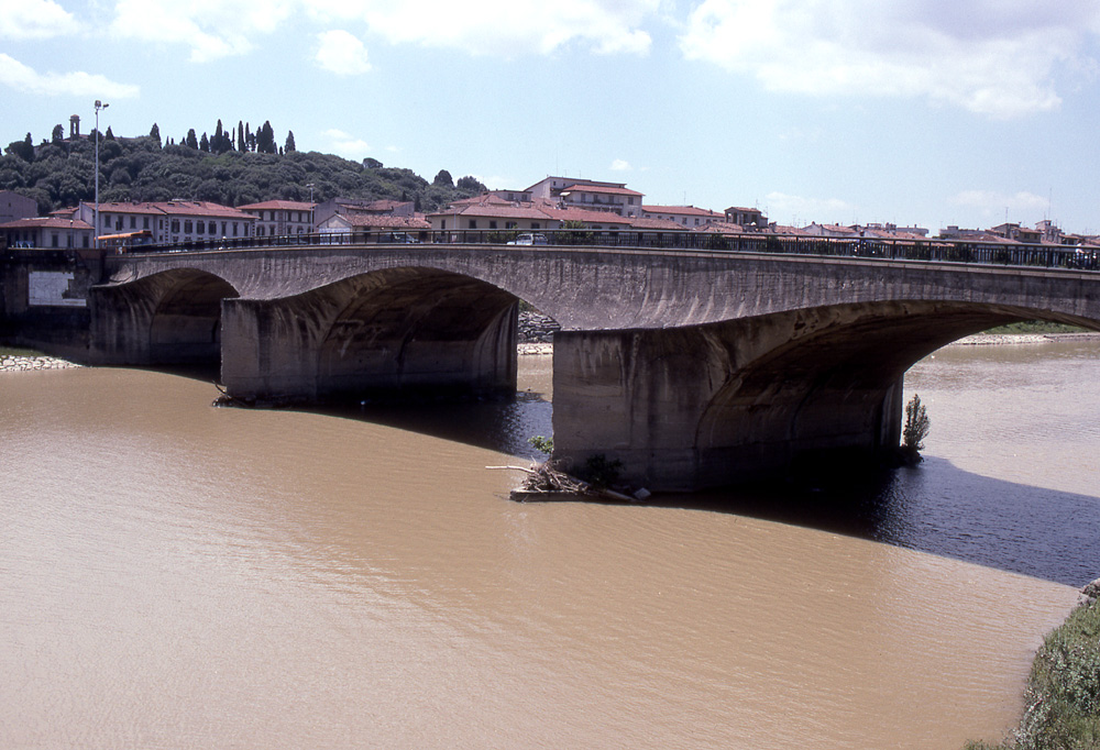 イタリア ヴィットリア橋