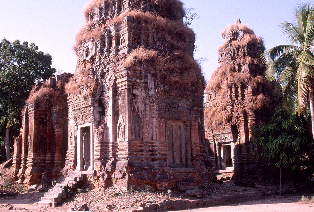 カンボジア ロレイ