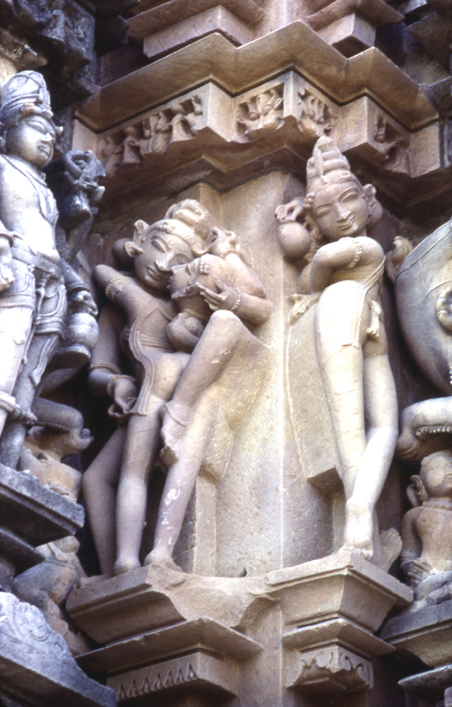 インド カンダーリヤ・マハーデーヴァ寺院