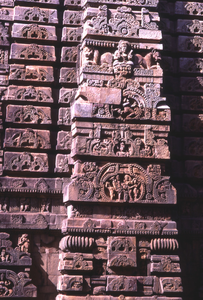 インド パラシュラーメシュワラ寺院