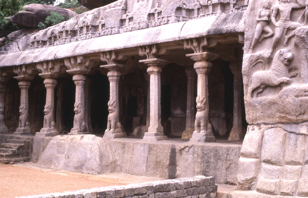 インド 石窟寺院群