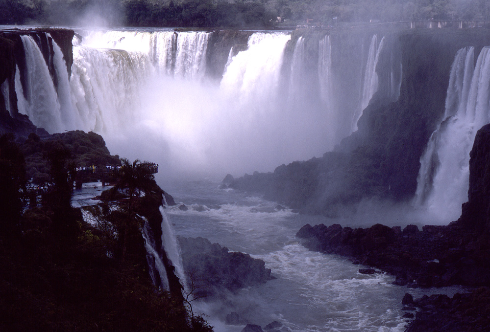 ブラジル イグアスの滝