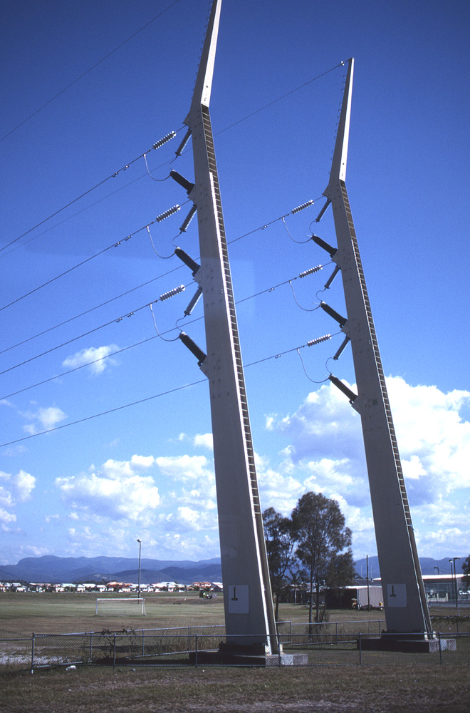 オーストラリア 送電鉄塔