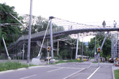 ローゼンシュタイン公園の歩道橋 / ドイツ / シュツットガルト