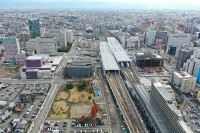令和2年度技術賞IIグループ  <br>複数事業の連携による公共交通主体型まちづくりの推進　-富山駅における路面電車南北接続-