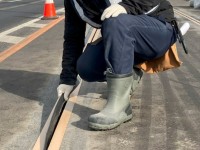 令和7年度 和紙の抄紙技術とカーボン繊維を融合させた路面凍結抑制技術